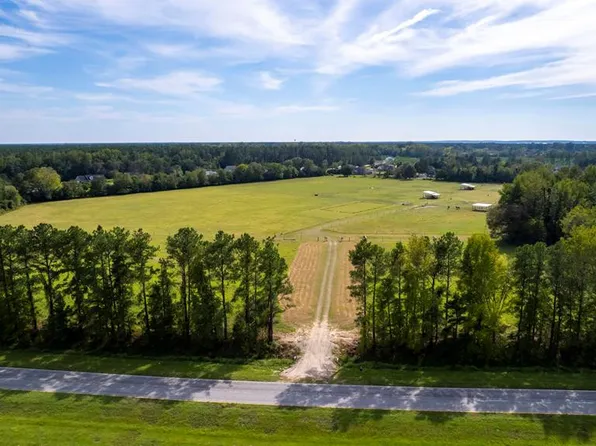 3570 Thomas Sumter Hwy, Dalzell, SC 29040
