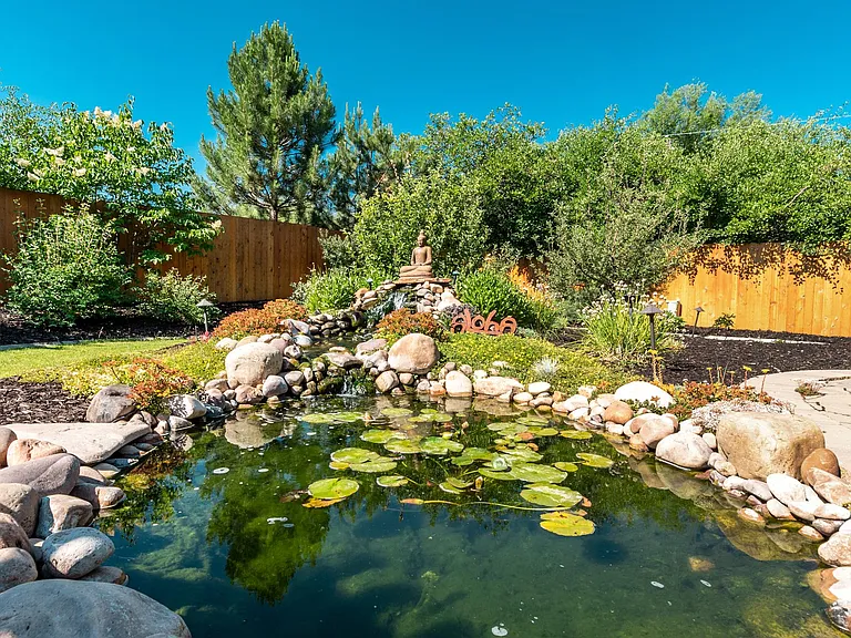 985 Wild Rose Dr — Photo 28
