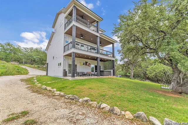 2488 Waterfront Park Dr — Photo 3