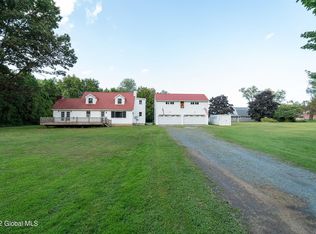 254 Pinewoods Rd, Melrose, NY 12121