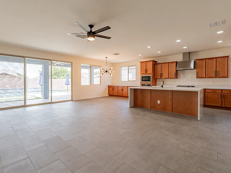 8014 W Orange Dr — Photo 11