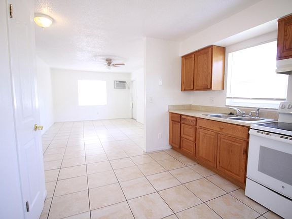 2nd image of 6608 S Faul St