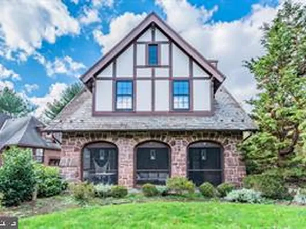 212 Willow Ave, Camp Hill, PA 17011