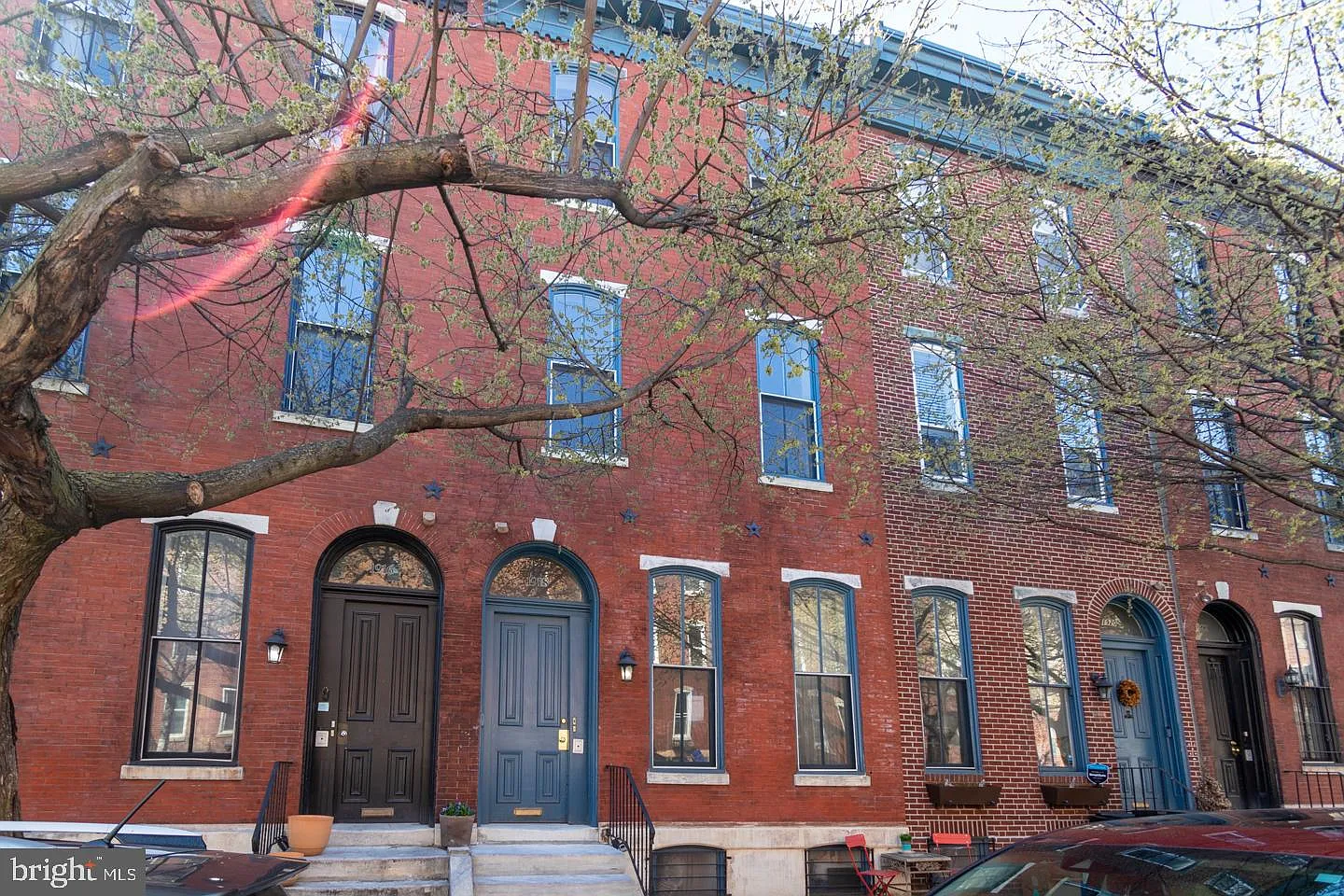 1918 Christian St APT B photo 1