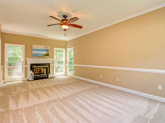 4th image of 105 Wild Horse Creek Dr