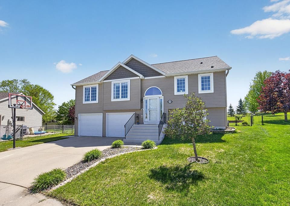 1st image of 5208 Pinehurst Ln NW