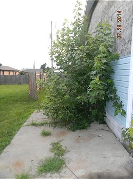 2nd image of 319 Scott Ave