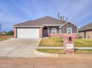 4512 Oasis Ct, Yukon, OK 73099