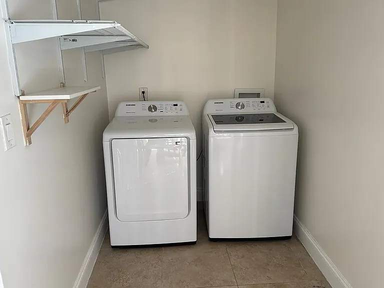 1129 SW 10th St #1 — Photo 12