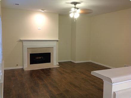2nd image of 490 Victoria Station Blvd