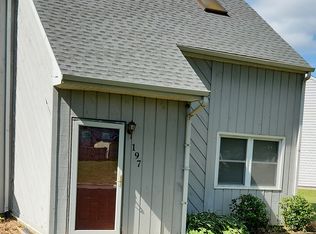 197 E Green Valley Cir, Newark, DE 19711