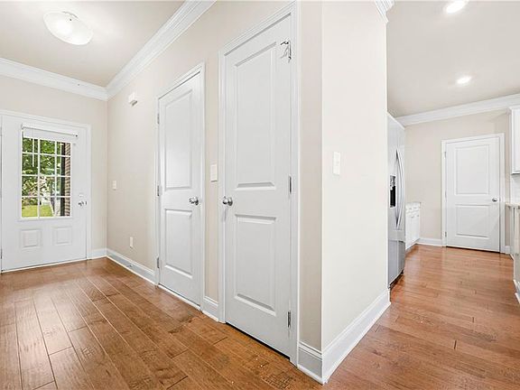 4th image of 2617 Pearl Ridge Trce