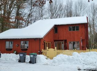 125 Chippy Cole Rd, Milford, PA 18337