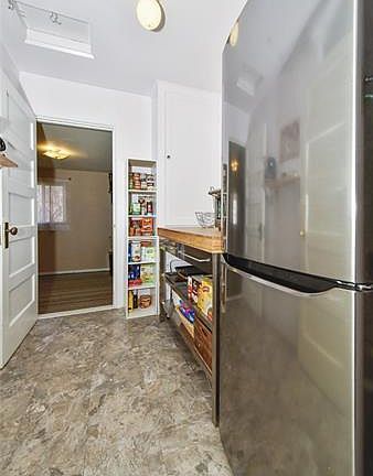 5th image of 804 N Meade Ave