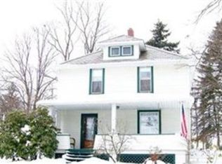 43 High St, Seville, OH 44273
