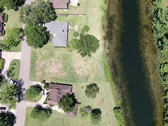 5th image of 2209 Riverside Dr