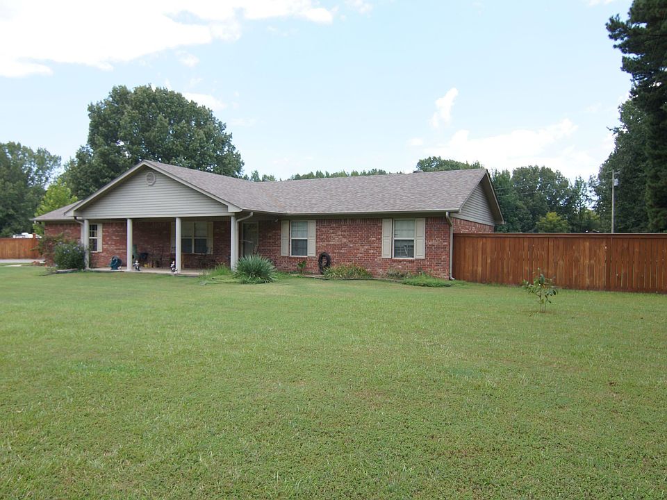 1st image of 134 Cole Dr