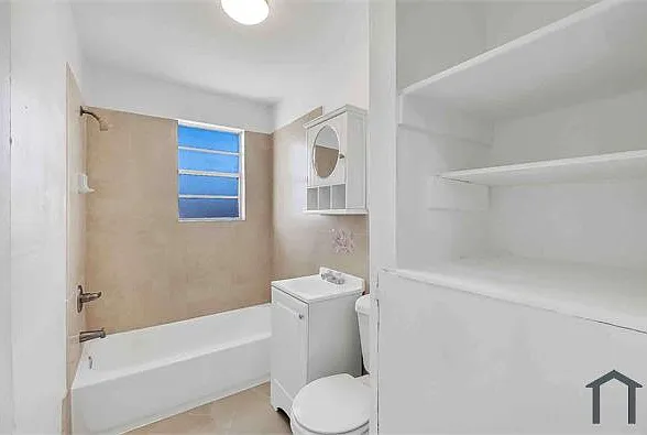 544 NW 23rd Ct — Photo 6