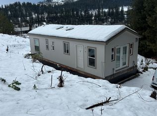 8715 Mad Dog Ln, Peshastin, WA 98847