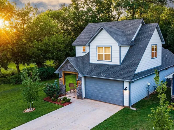 125 E 7th St, Arcadia, OK 73007