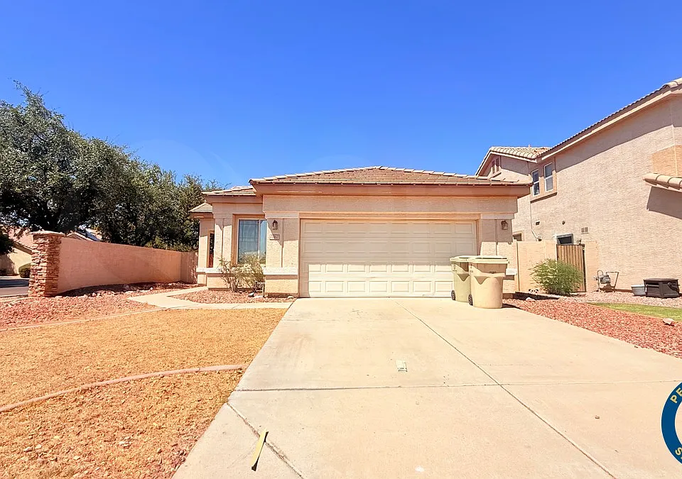 7062 W Pontiac Dr