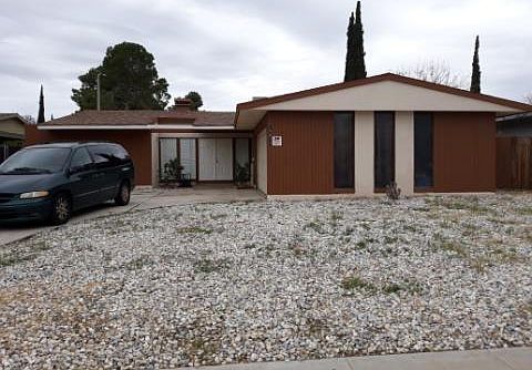 2nd image of 15977 Molino Dr