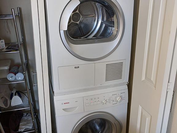 5th image of 700 E 8th St Unit 6N