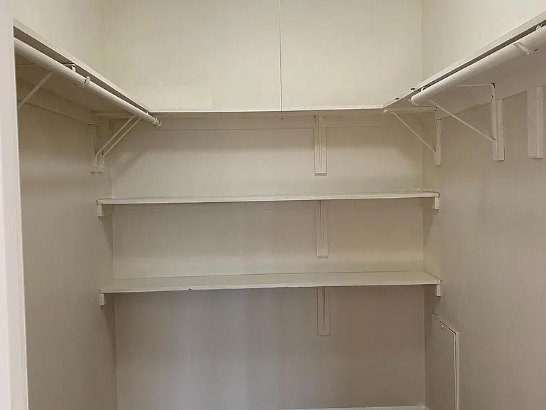 6998 Hanover Pkwy #3 — Photo 12