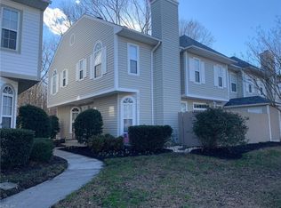 1215 Daylily Dr, Chesapeake, VA 23320