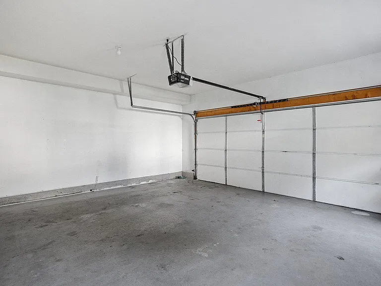 131 Forest Hill Way — Photo 51