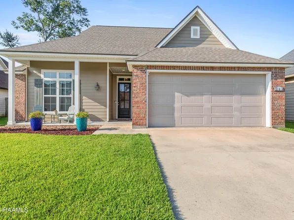 209 Oak Path Dr, Carencro, LA 70520