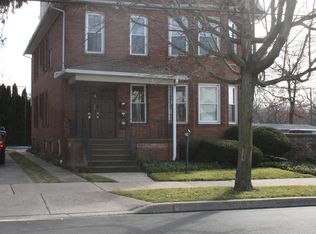 16 1st Ave, Kingston, PA 18704