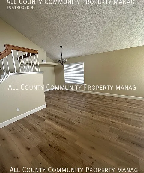 6563 Whitman Ct — Photo 4