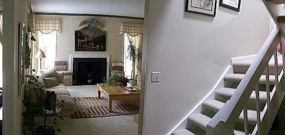 foyer/ living rm./ stairs