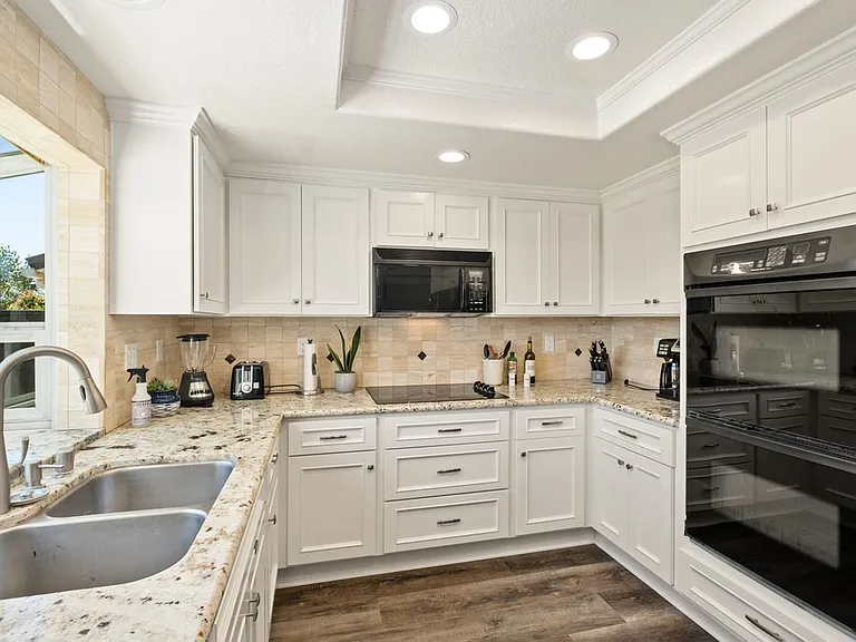 23952 Dory Dr — Photo 15