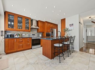 3829 Craighurst Ave, Mississauga, ON L5N6T7