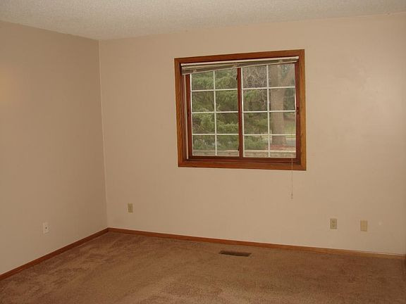 5th image of 4061 Maureen Dr NE #102-79