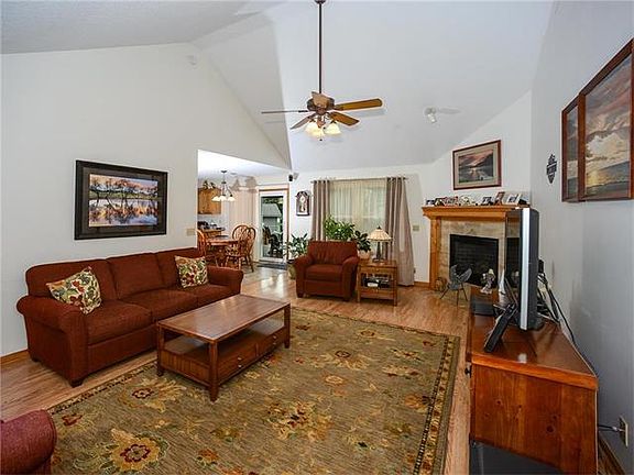 4th image of 15605 Iron Creek Dr