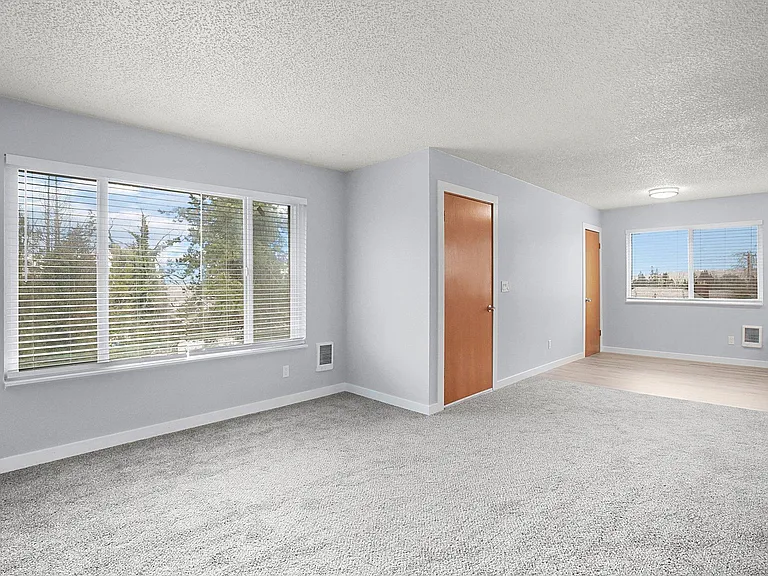 196 Molalla Ave #196 — Photo 24