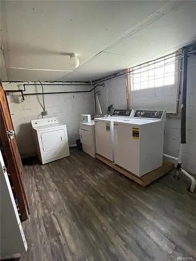 1 bed, 1.0 bath, $805 — Photo 2