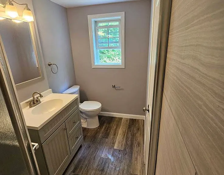 88 Carll Ave — Photo 17