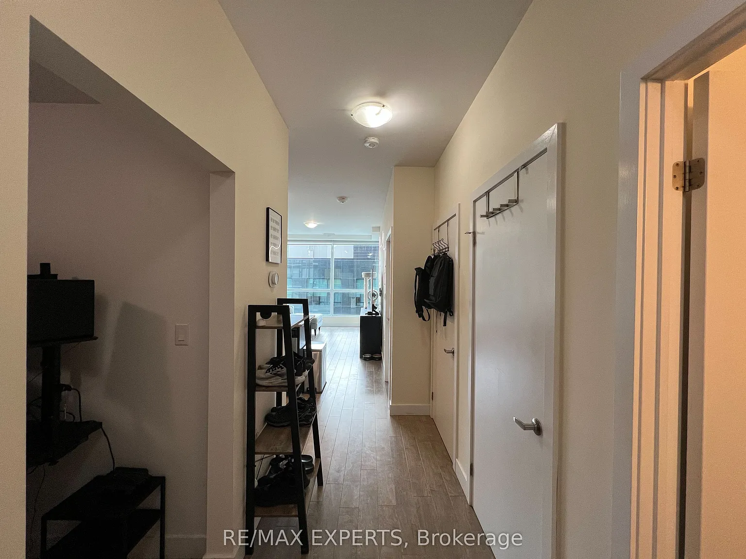 2 bed, $1,950 — Photo 2