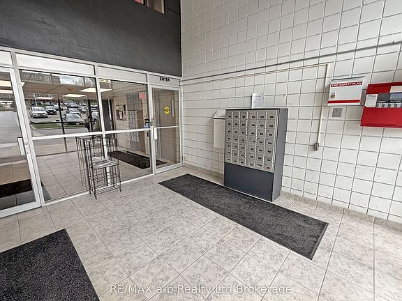5th image of 159 Ferguson Dr #303