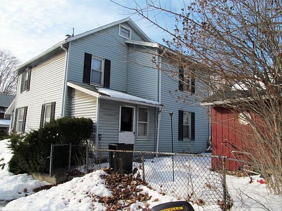 3rd image of 2025 Washington Ave