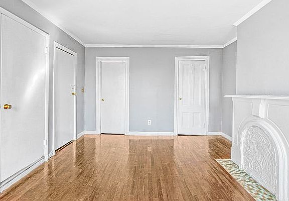 2nd image of 594 Hancock St #2