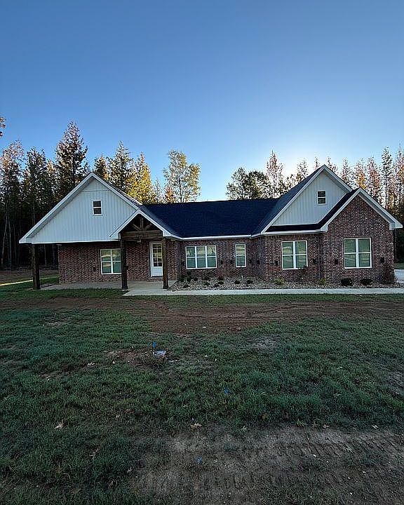 1st image of 832 County Road 940