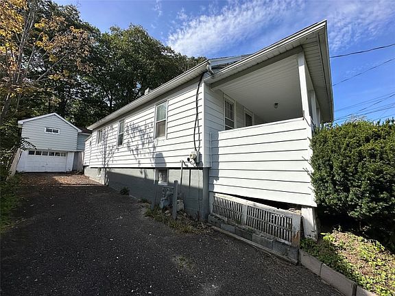 4th image of 823 Milan Ave