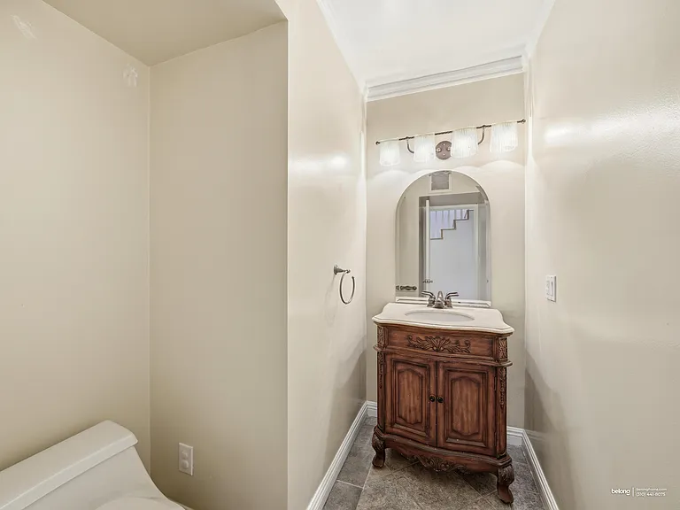 4610 Densmore Ave #9 — Photo 7