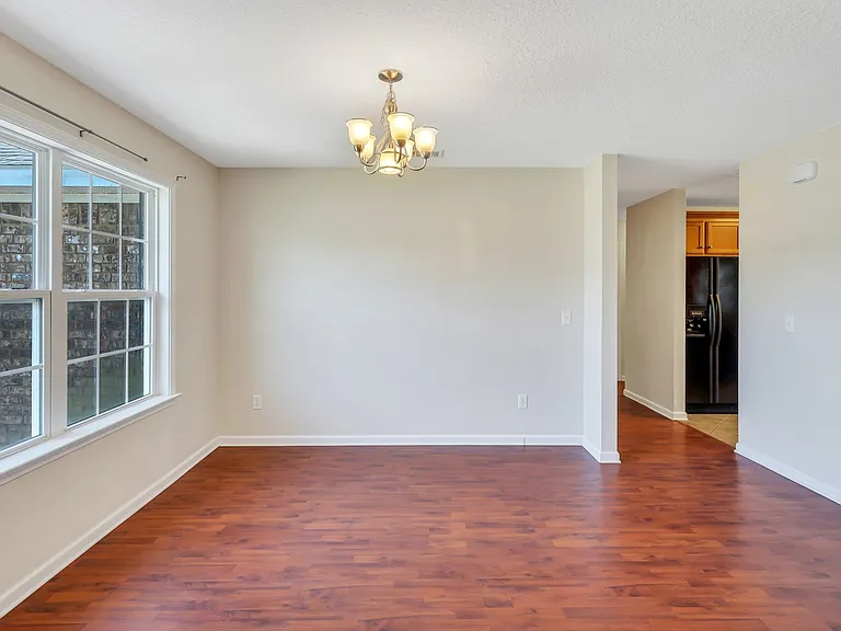 233 Madison Belle Ln — Photo 6