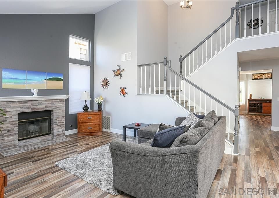 1st image of 10674 Chinon Cir